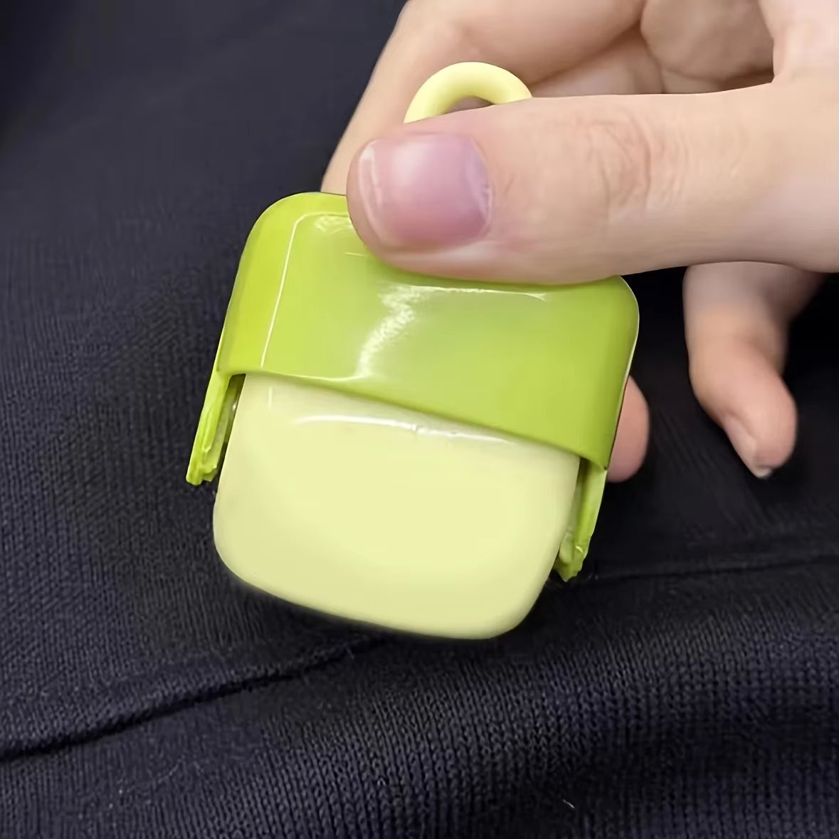 1Pc Washable & Portable Lint Roller - Pet Hair Remover for Clothes, Sofas, Beds | Ideal for Cat Owners Furniture Cleaning